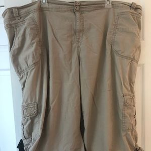 Lane Bryant Plus Size Lightweight Cargo Pants (Size 24)